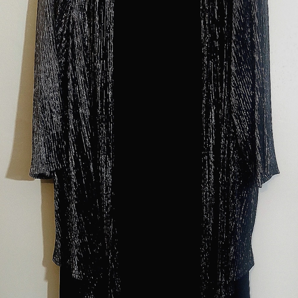 1 psc Black and beige Blouse